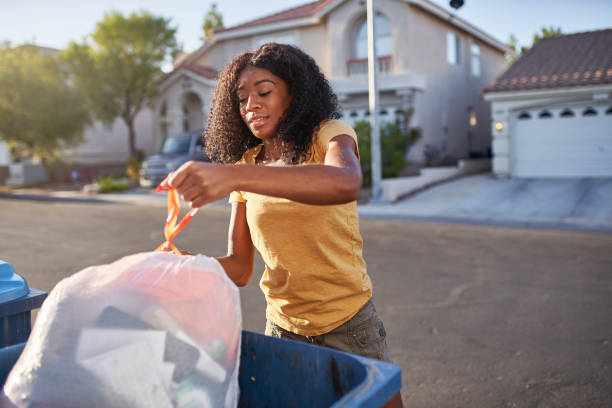 Best Garage Cleanout Services  in Waialua, HI